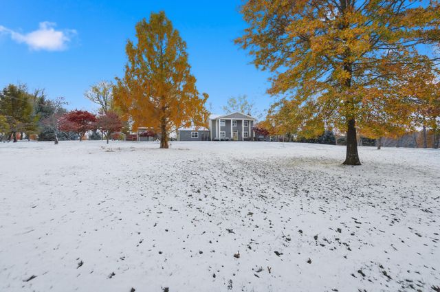 7847 Howe Road, Burlington, KY 41005