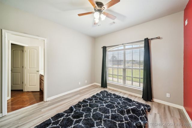 12537 N 165th East Avenue, Collinsville, OK 74021