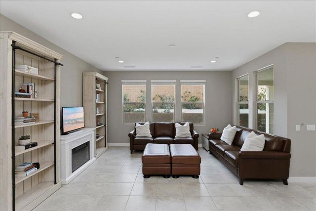 73721 Raphael Drive, Palm Desert, CA 92211
