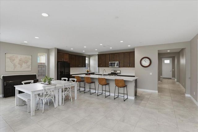 73721 Raphael Drive, Palm Desert, CA 92211