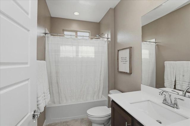 73721 Raphael Drive, Palm Desert, CA 92211
