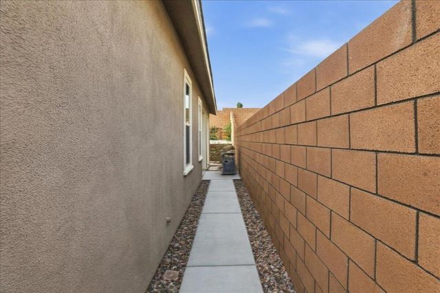73721 Raphael Drive, Palm Desert, CA 92211