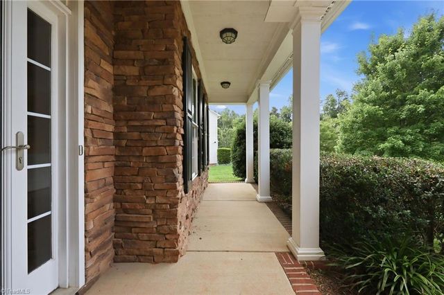 2345 Rockland Circle, High Point, NC 27265