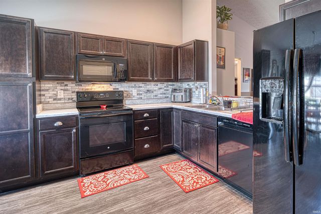 5131 Mustang Drive, Evansville, IN 47715