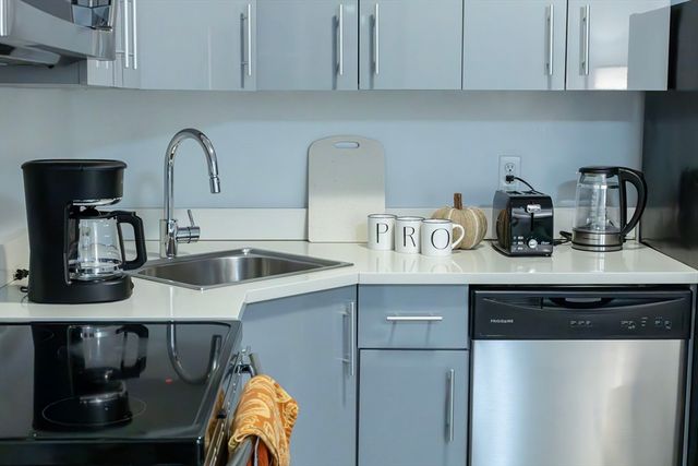 1505 Commonwealth Ave 501, Boston, MA 02135