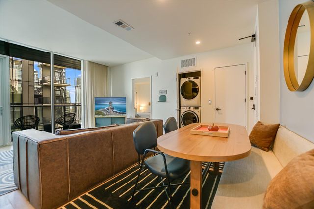 48 East Ave 3209, Austin, TX 78701