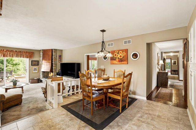 2735 Fenceline ROAD, Mount Pleasant, WI 53406
