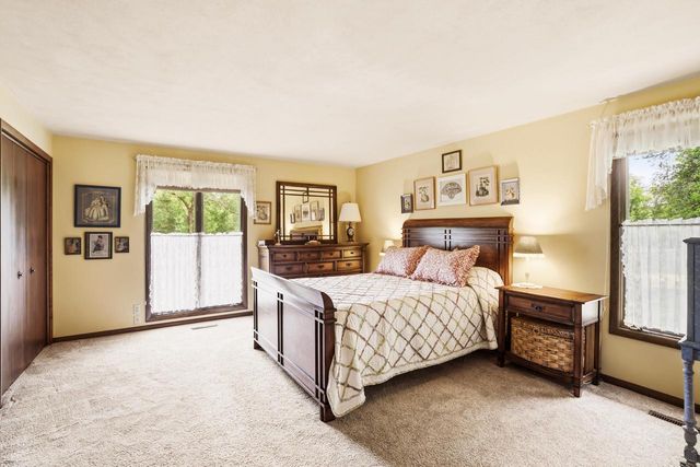 2735 Fenceline ROAD, Mount Pleasant, WI 53406