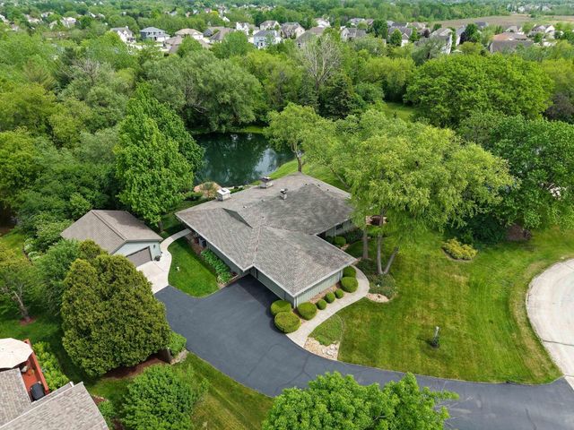 2735 Fenceline ROAD, Mount Pleasant, WI 53406