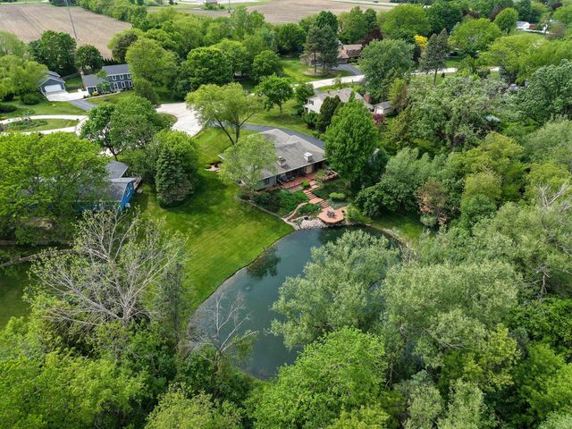 2735 Fenceline ROAD, Mount Pleasant, WI 53406