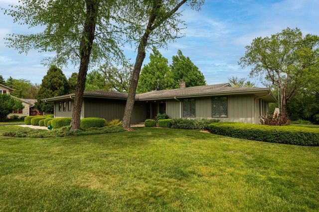 2735 Fenceline ROAD, Mount Pleasant, WI 53406