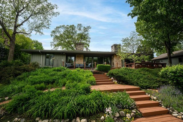 2735 Fenceline ROAD, Mount Pleasant, WI 53406