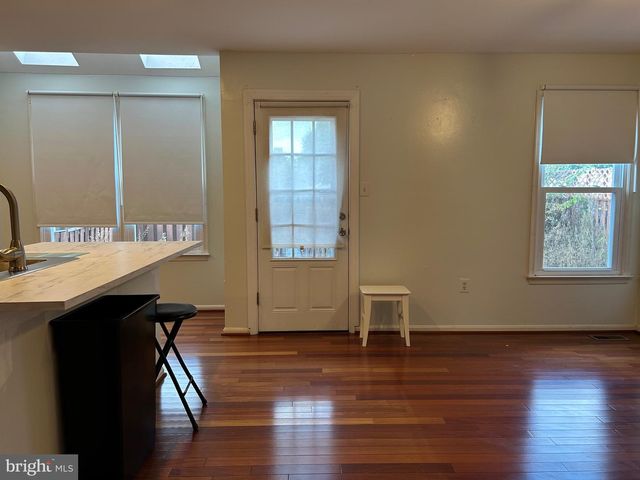 46706 BULLFINCH SQ, Sterling, VA 20164