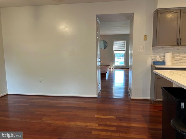 46706 BULLFINCH SQ, Sterling, VA 20164
