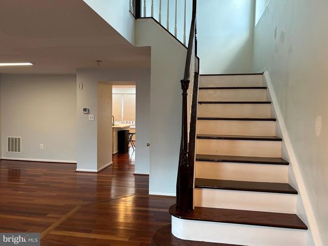 46706 BULLFINCH SQ, Sterling, VA 20164