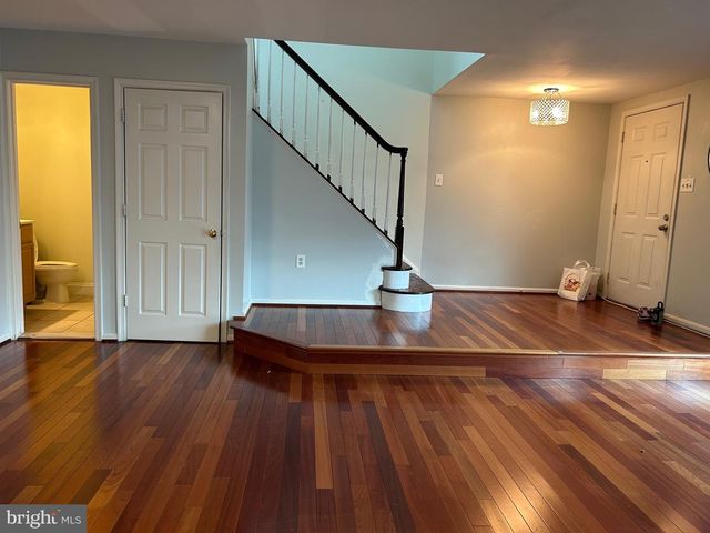 46706 BULLFINCH SQ, Sterling, VA 20164