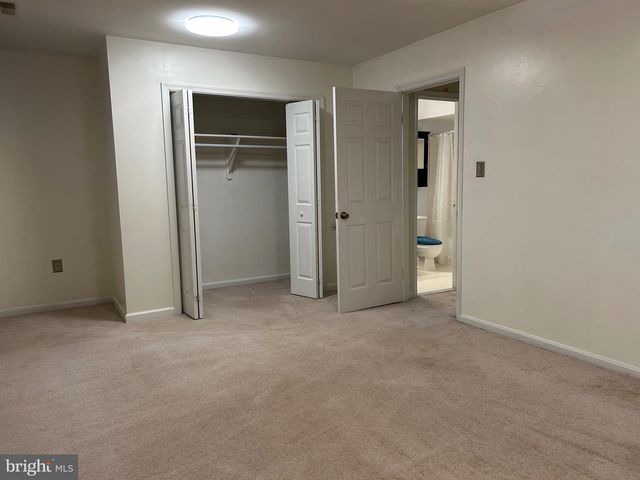 46706 BULLFINCH SQ, Sterling, VA 20164