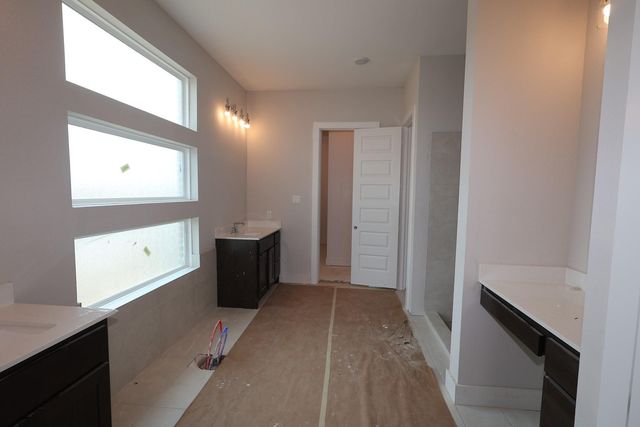 19702 Centennial Park Lane, Cypress, TX 77433