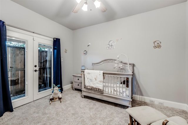 5212 Washington Avenue, Houston, TX 77007