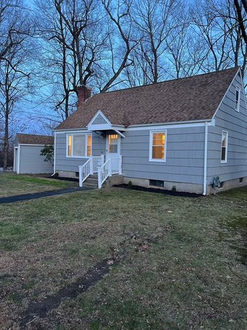 37 Plateau Cir, West Springfield, MA 01089