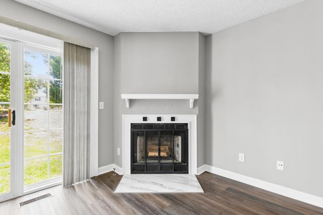 5364 Pickforde Drive, 110B, Columbus, OH 43235