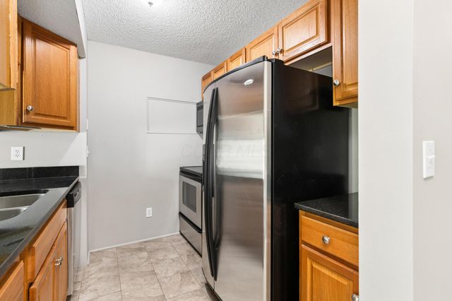 5364 Pickforde Drive, 110B, Columbus, OH 43235