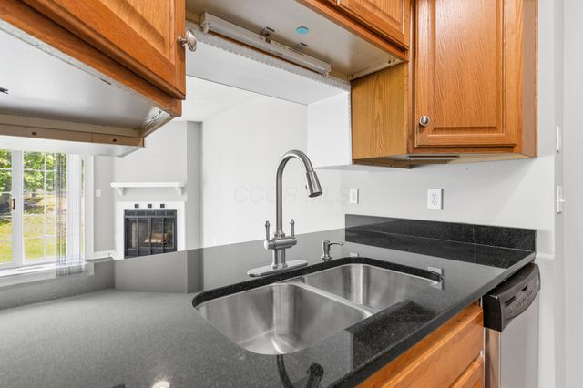 5364 Pickforde Drive, 110B, Columbus, OH 43235