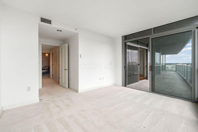 1 Miranova Place, 925, Columbus, OH 43215
