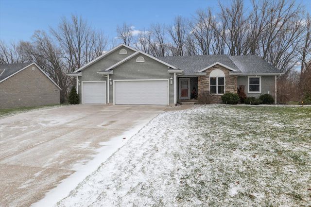 2402 Crest Haven Boulevard, Oronoko Twp, MI 49103