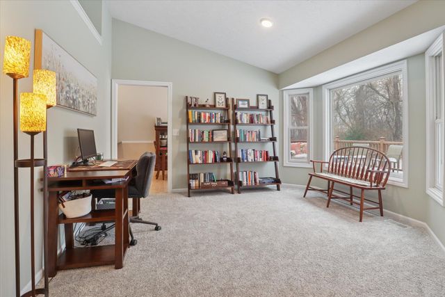 2402 Crest Haven Boulevard, Oronoko Twp, MI 49103