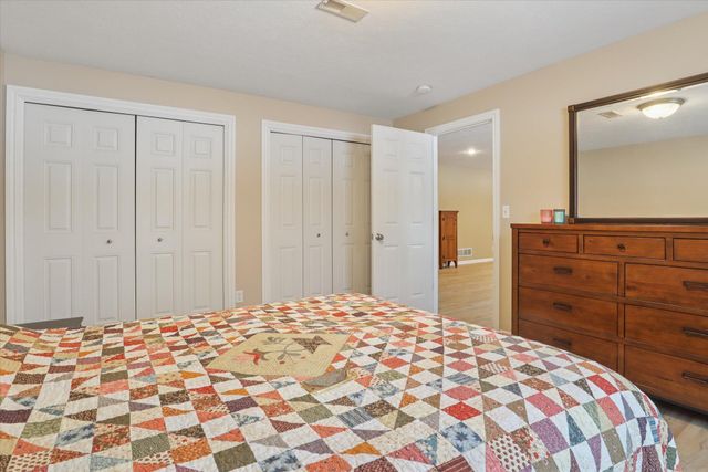 2402 Crest Haven Boulevard, Oronoko Twp, MI 49103