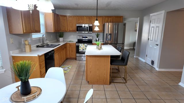 9115 Concert Way, Indianapolis, IN 46231