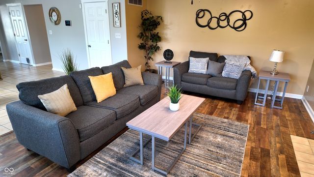 9115 Concert Way, Indianapolis, IN 46231