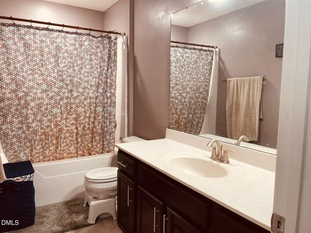 4860 Lily Garden Drive, Apex, NC 27539