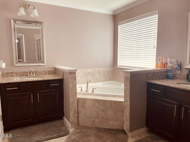 4860 Lily Garden Drive, Apex, NC 27539