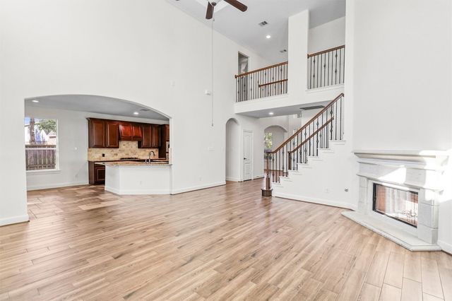 28019 Nobbe Hollow Drive, Katy, TX 77494