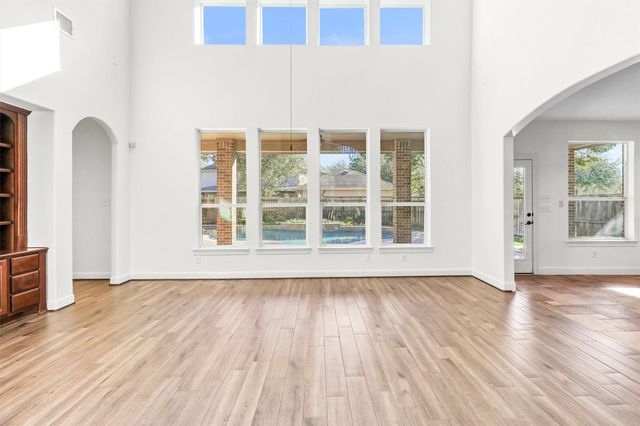 28019 Nobbe Hollow Drive, Katy, TX 77494