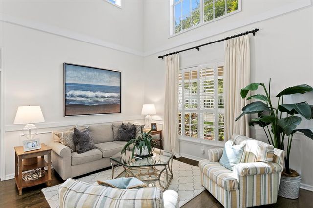 2403 W SUNSET DRIVE, Tampa, FL 33629