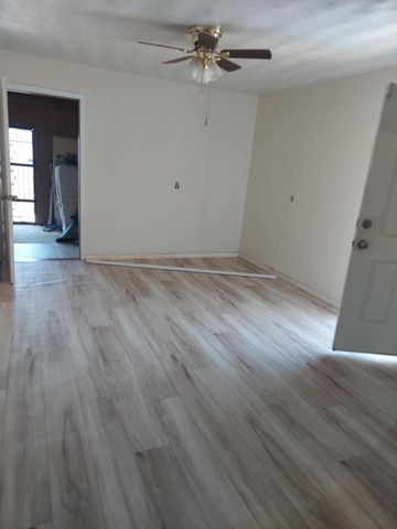 150 E 3rd Street, Beattyville, KY 41311