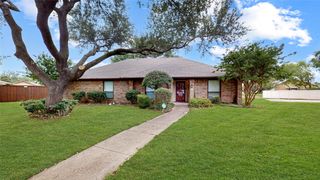 1931 Crestside Circle, Carrollton, TX 75007