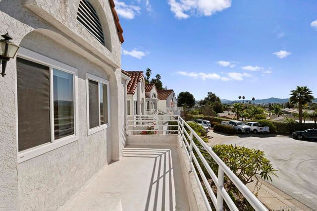 10503 Flora Azalea Ct. W, Santee, CA 92071