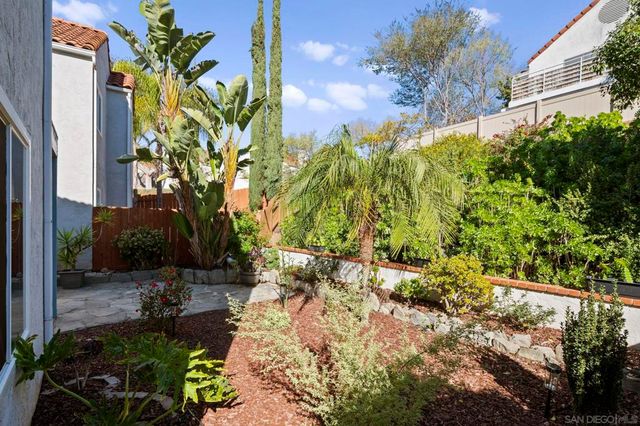 10503 Flora Azalea Ct. W, Santee, CA 92071