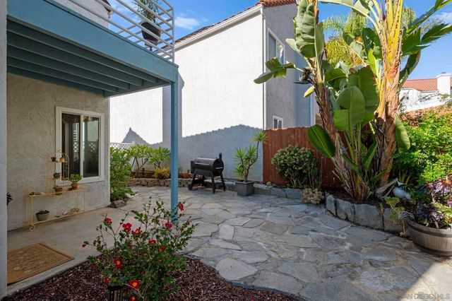 10503 Flora Azalea Ct. W, Santee, CA 92071