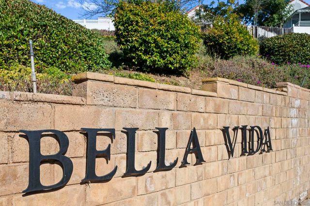 10503 Flora Azalea Ct. W, Santee, CA 92071