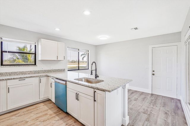 17852 94th Street N, Loxahatchee, FL 33470