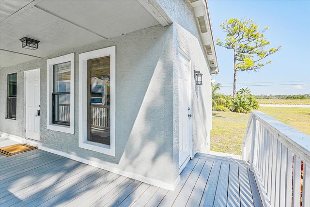 17852 94th Street N, Loxahatchee, FL 33470