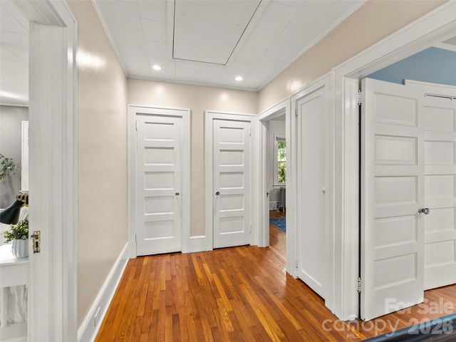 1 Kenilworth Road, Asheville, NC 28803