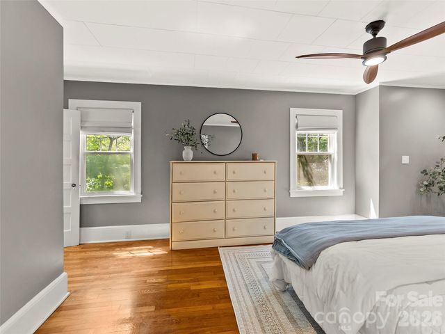 1 Kenilworth Road, Asheville, NC 28803