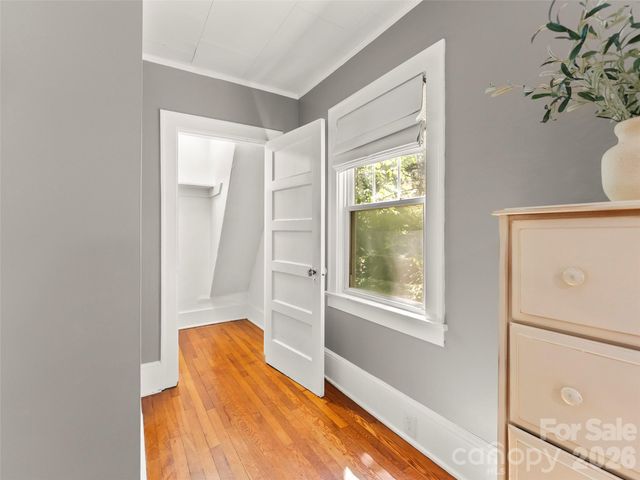 1 Kenilworth Road, Asheville, NC 28803
