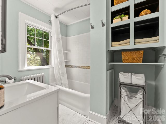 1 Kenilworth Road, Asheville, NC 28803